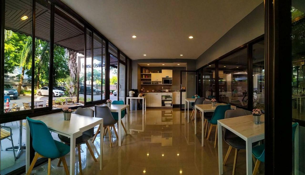 Beerapan Hotel Bangkok Exterior foto