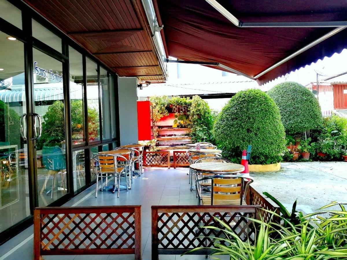 Beerapan Hotel Bangkok Exterior foto